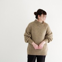【in the groove,】Whoopieハイネックニット